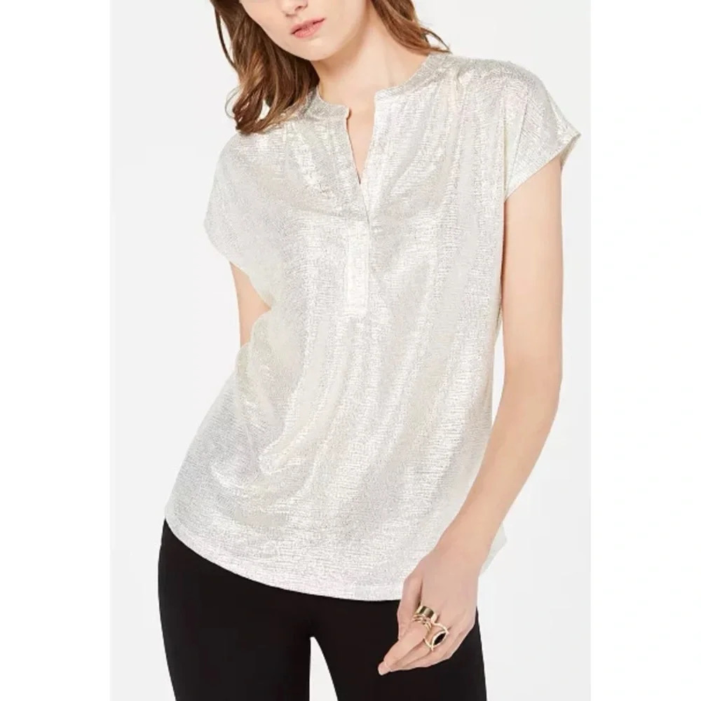 INC INTERNATIONAL |‎ Silver Metallic Pebble Foil Print Split V-Neck Top Sz Small